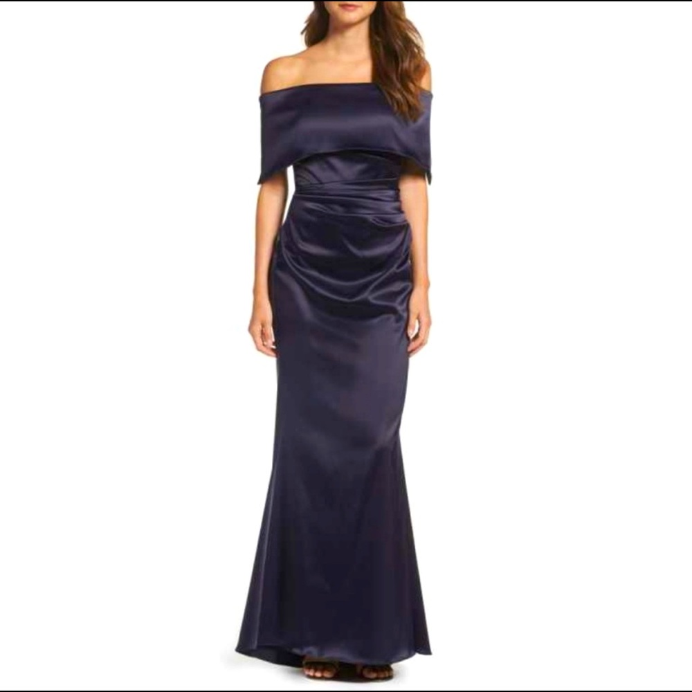 Vince Camuto Gown NAVY BLUE